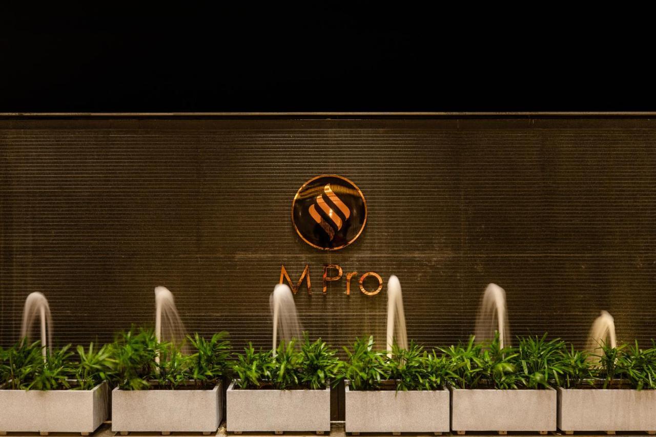 Hotel M Pro Palace Mysore - 12 Minutes To Mysore Palace Zewnętrze zdjęcie